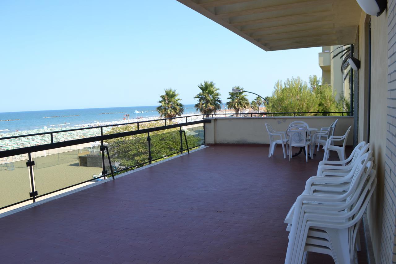 Albergo Quaglia Roseto Degli Abruzzi Εξωτερικό φωτογραφία