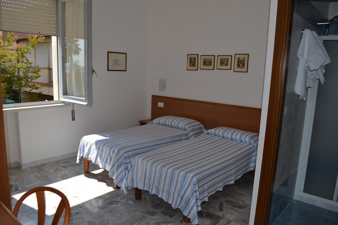 Albergo Quaglia Roseto Degli Abruzzi Εξωτερικό φωτογραφία